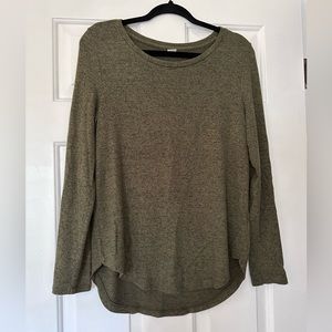 Old navy olive green super soft long sleeve. Size Small